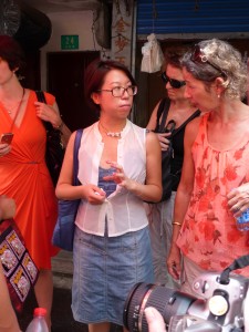 Jumping frogs and squirming eels: Shopping in a Chinese wet market